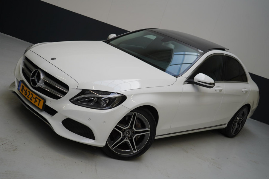 Mercedes-Benz C-Klasse 250 Premium Plus | Panoramadak | Navigatie | Stoelverwarming | Parkeersensoren