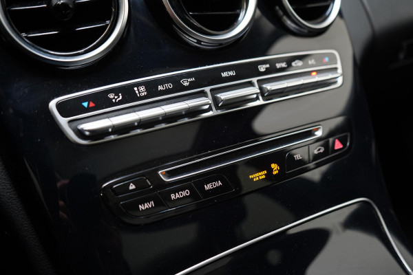 Mercedes-Benz C-Klasse 250 Premium Plus | Panoramadak | Navigatie | Stoelverwarming | Parkeersensoren