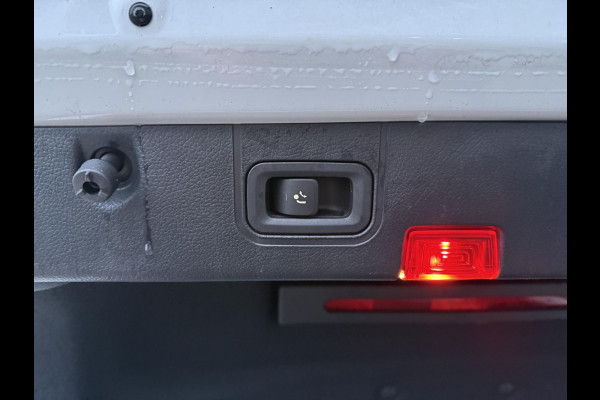 Mercedes-Benz CLA-Klasse 200 Aut AMG Sport Edition | Panorama | Trekhaak | Memory | Apple Carplay |