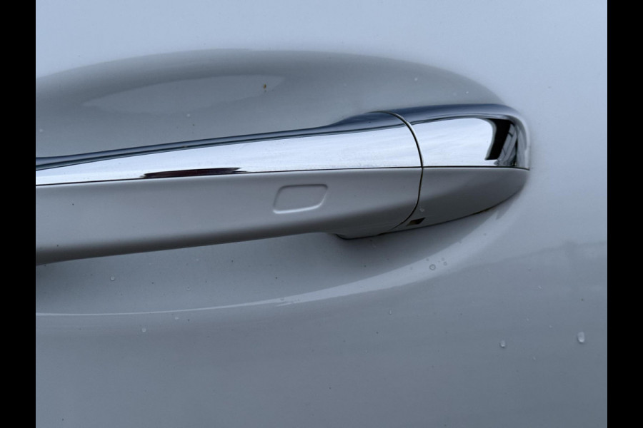 Mercedes-Benz CLA-Klasse 200 Aut AMG Sport Edition | Panorama | Trekhaak | Memory | Apple Carplay |