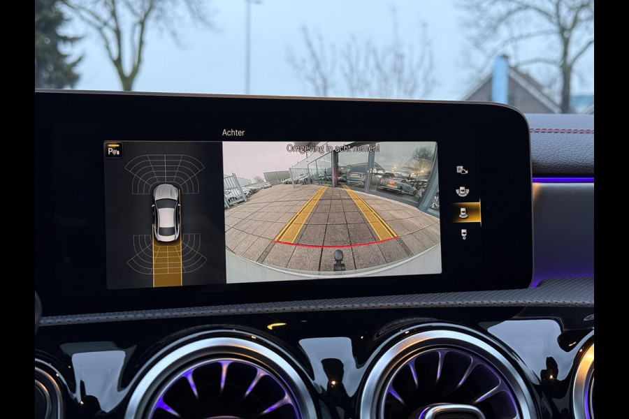 Mercedes-Benz CLA-Klasse 200 Aut AMG Sport Edition | Panorama | Trekhaak | Memory | Apple Carplay |