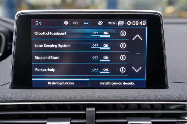 Peugeot 3008 1.2 PureTech Allure |Prijs rijklaar incl 12 mnd garantie| Navi Camera Blind spot