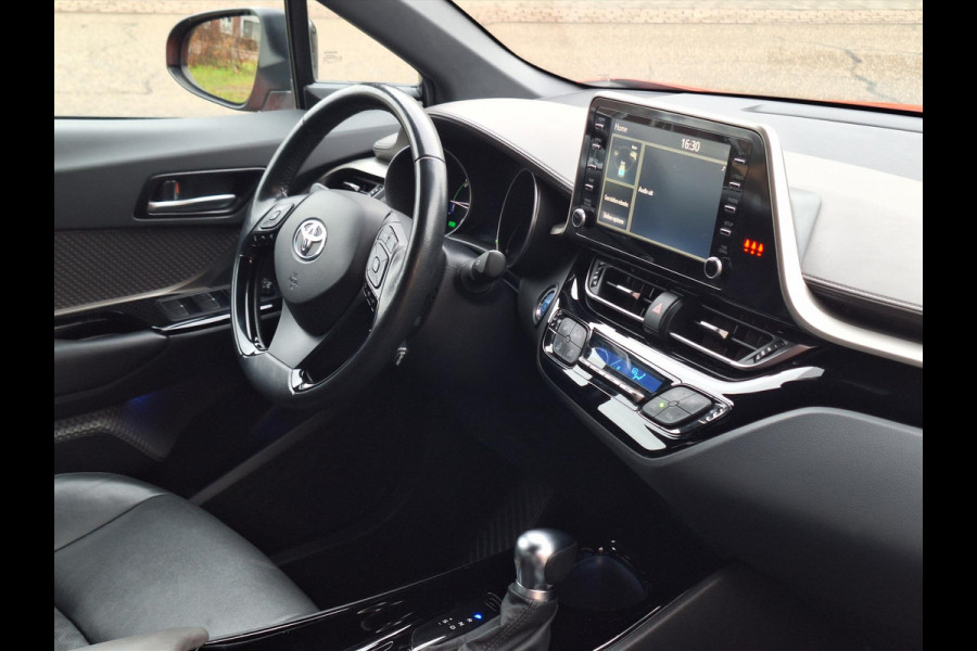 Toyota C-HR 2.0 Hybrid Launch Edition | Leer, Dodehoekherkenning, Parkeersensoren, Stoel + Stuurverwarming, Bi-Tone