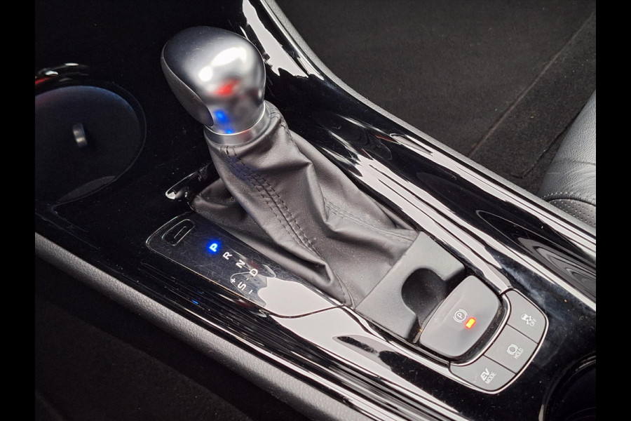 Toyota C-HR 2.0 Hybrid Launch Edition | Leer, Dodehoekherkenning, Parkeersensoren, Stoel + Stuurverwarming, Bi-Tone