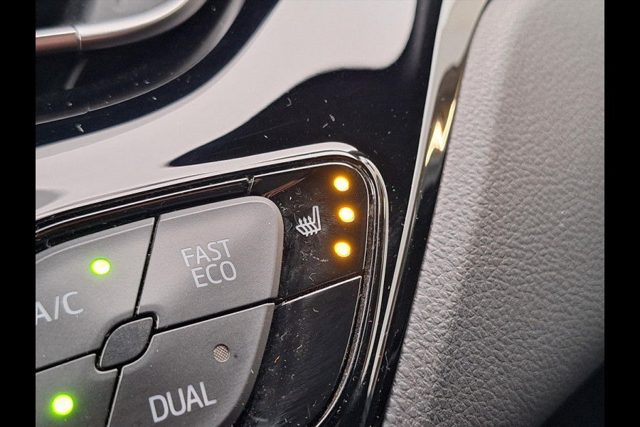 Toyota C-HR 2.0 Hybrid Launch Edition | Leer, Dodehoekherkenning, Parkeersensoren, Stoel + Stuurverwarming, Bi-Tone