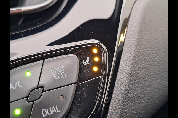 Toyota C-HR 2.0 Hybrid Launch Edition | Leer, Dodehoekherkenning, Parkeersensoren, Stoel + Stuurverwarming, Bi-Tone