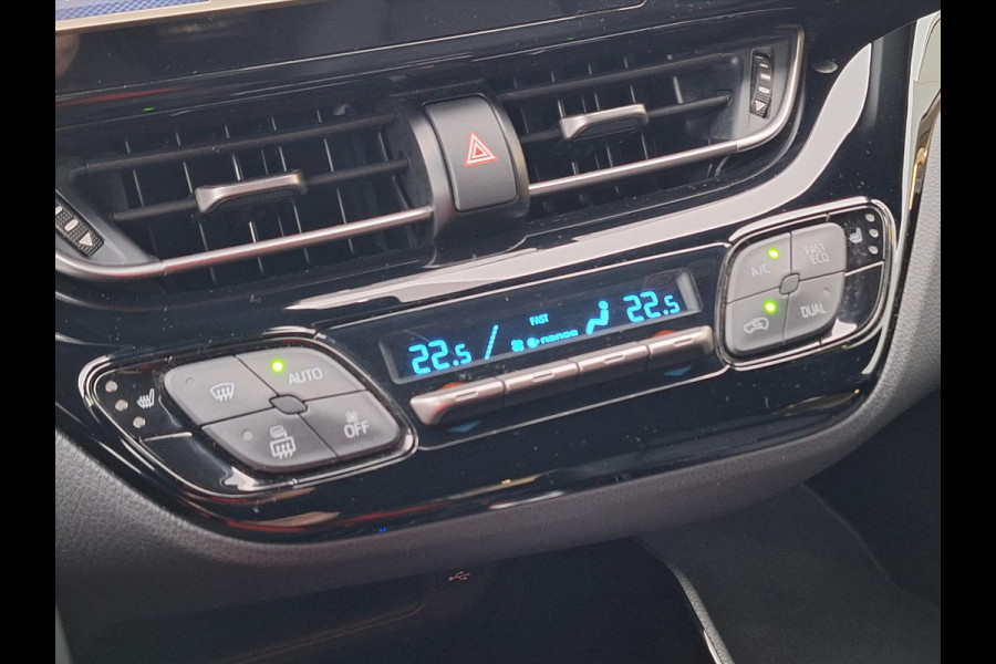 Toyota C-HR 2.0 Hybrid Launch Edition | Leer, Dodehoekherkenning, Parkeersensoren, Stoel + Stuurverwarming, Bi-Tone