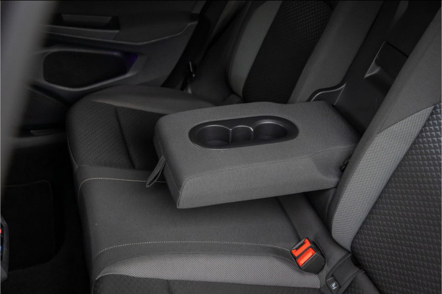 Volkswagen Golf 2.0 TDI Life LED-Privacy