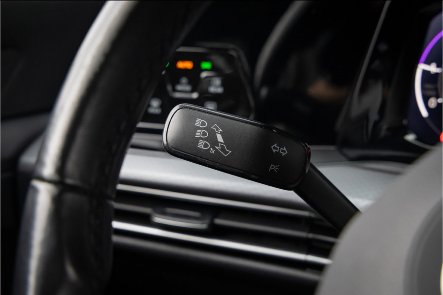 Volkswagen Golf 2.0 TDI Life LED-Privacy