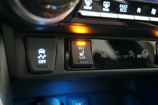 Toyota RAV4 2.5 Plug-in Hybrid AWD Bi-Tone Plus + DODEHOEK / JBL / 360 CAMERA