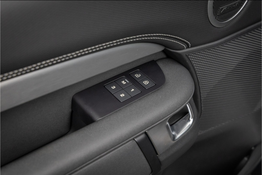 Land Rover Discovery 3.0 D300 Dynamic SE 7p. Black Pack - 21''