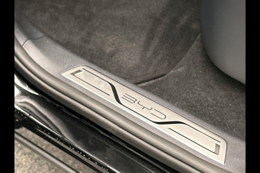 BYD SEAL U 1.5 DM-i FWD Boost PHEV ** 10 STUKS OP VOORRAAD ** 218PK Pano/Dak, Head/Up Adapt.Cruise/Control,360-Camera, NEW, BTW!!