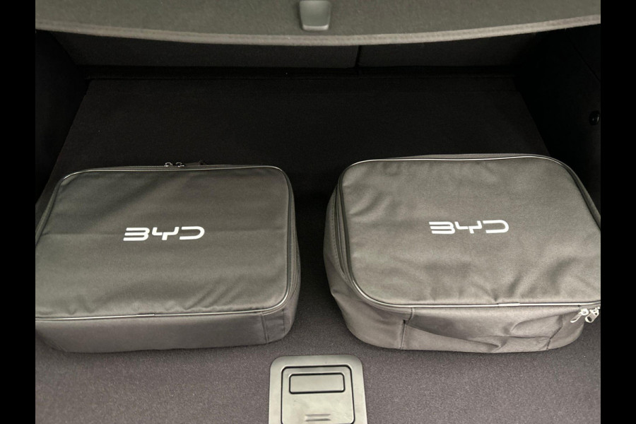 BYD SEAL U 1.5 DM-i FWD Boost PHEV ** 10 STUKS OP VOORRAAD ** 218PK Pano/Dak, Head/Up Adapt.Cruise/Control,360-Camera, NEW, BTW!!