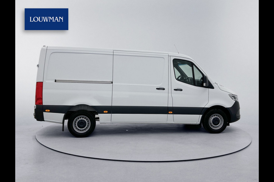 Mercedes-Benz Sprinter 319 1.9 Pro L2H1 3500kg trekhaak Distronic Navigatie Led Stoelverwarming Comfortstoel Betimmering