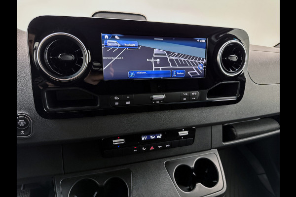 Mercedes-Benz Sprinter 319 1.9 Pro L2H1 3500kg trekhaak Distronic Navigatie Led Stoelverwarming Comfortstoel Betimmering