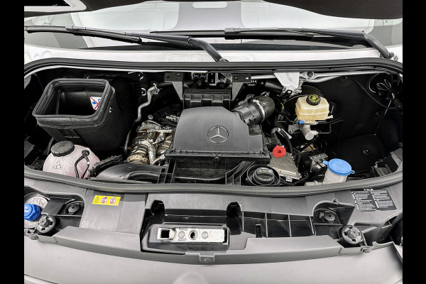 Mercedes-Benz Sprinter 319 1.9 Pro L2H1 3500kg trekhaak Distronic Navigatie Led Stoelverwarming Comfortstoel Betimmering