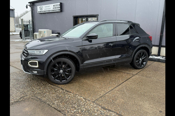 Volkswagen T-Roc 1.5 TSI Sport Business R BLACK EDITION