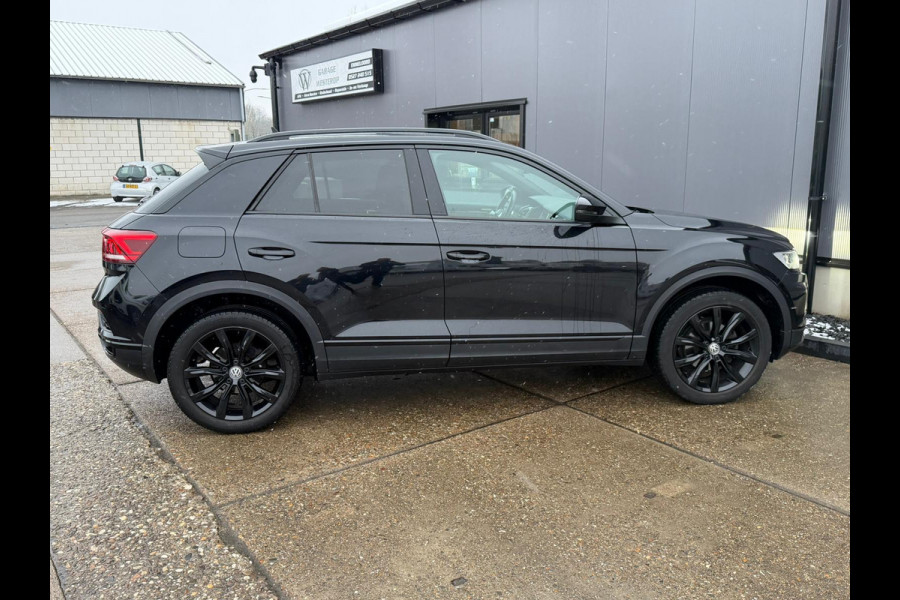 Volkswagen T-Roc 1.5 TSI Sport Business R BLACK EDITION