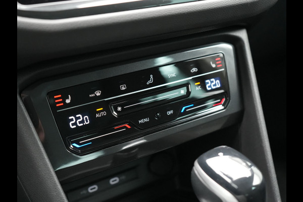 Volkswagen Tiguan 1.4 TSI eHybrid Elegance Plug In Hybrid 245pk Dealer O.H. PHEV | Trekhaak Af Fabriek | Adaptive Cruise | Head Up | Camera | Alcantara Comfortstoelen Verwarmd | Sfeerverlichting | IQ Light | Apple Carplay | Virtual | Blis | Navigatie | DAB |