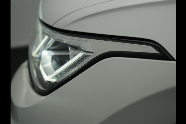 Volkswagen Tiguan 1.4 TSI eHybrid Elegance Plug In Hybrid 245pk Dealer O.H. PHEV | Trekhaak Af Fabriek | Adaptive Cruise | Head Up | Camera | Alcantara Comfortstoelen Verwarmd | Sfeerverlichting | IQ Light | Apple Carplay | Virtual | Blis | Navigatie | DAB |