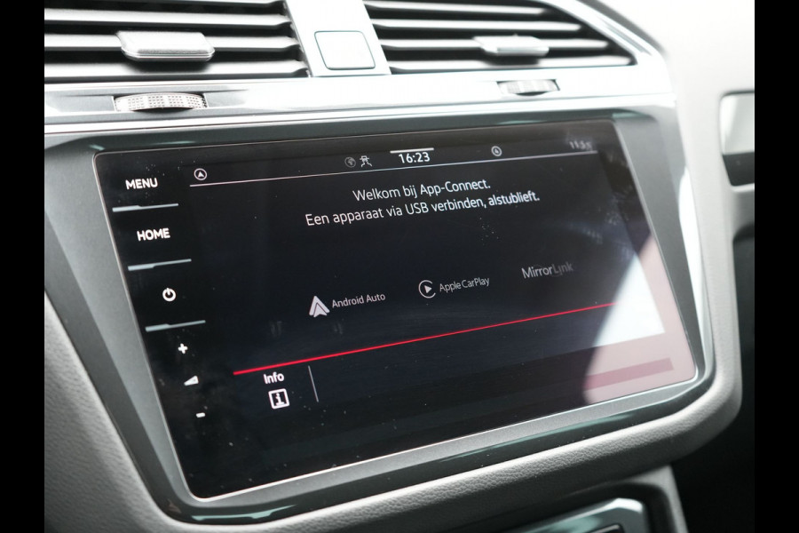 Volkswagen Tiguan 1.4 TSI eHybrid Elegance Plug In Hybrid 245pk Dealer O.H. PHEV | Trekhaak Af Fabriek | Adaptive Cruise | Head Up | Camera | Alcantara Comfortstoelen Verwarmd | Sfeerverlichting | IQ Light | Apple Carplay | Virtual | Blis | Navigatie | DAB |