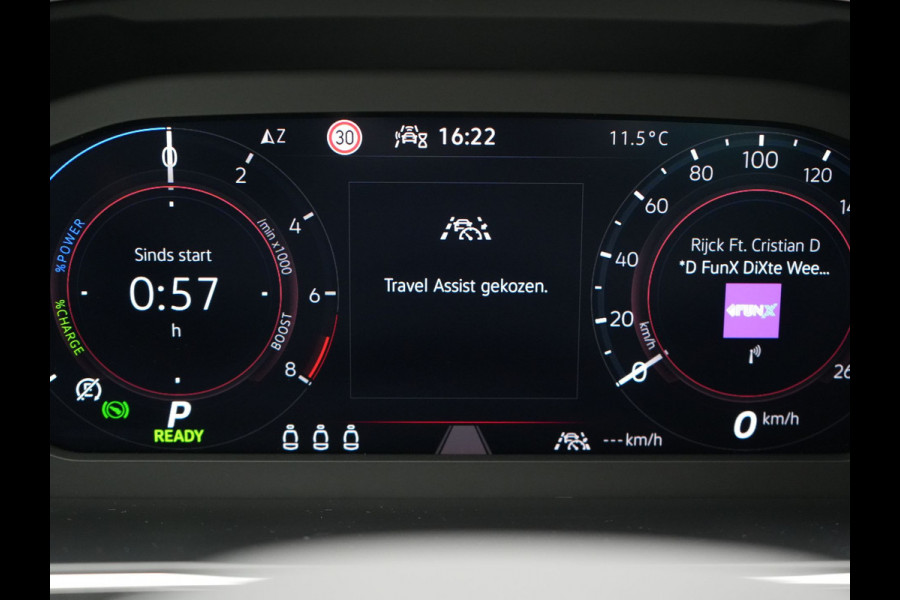 Volkswagen Tiguan 1.4 TSI eHybrid Elegance Plug In Hybrid 245pk Dealer O.H. PHEV | Trekhaak Af Fabriek | Adaptive Cruise | Head Up | Camera | Alcantara Comfortstoelen Verwarmd | Sfeerverlichting | IQ Light | Apple Carplay | Virtual | Blis | Navigatie | DAB |