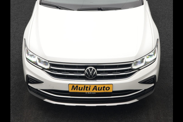 Volkswagen Tiguan 1.4 TSI eHybrid Elegance Plug In Hybrid 245pk Dealer O.H. PHEV | Trekhaak Af Fabriek | Adaptive Cruise | Head Up | Camera | Alcantara Comfortstoelen Verwarmd | Sfeerverlichting | IQ Light | Apple Carplay | Virtual | Blis | Navigatie | DAB |