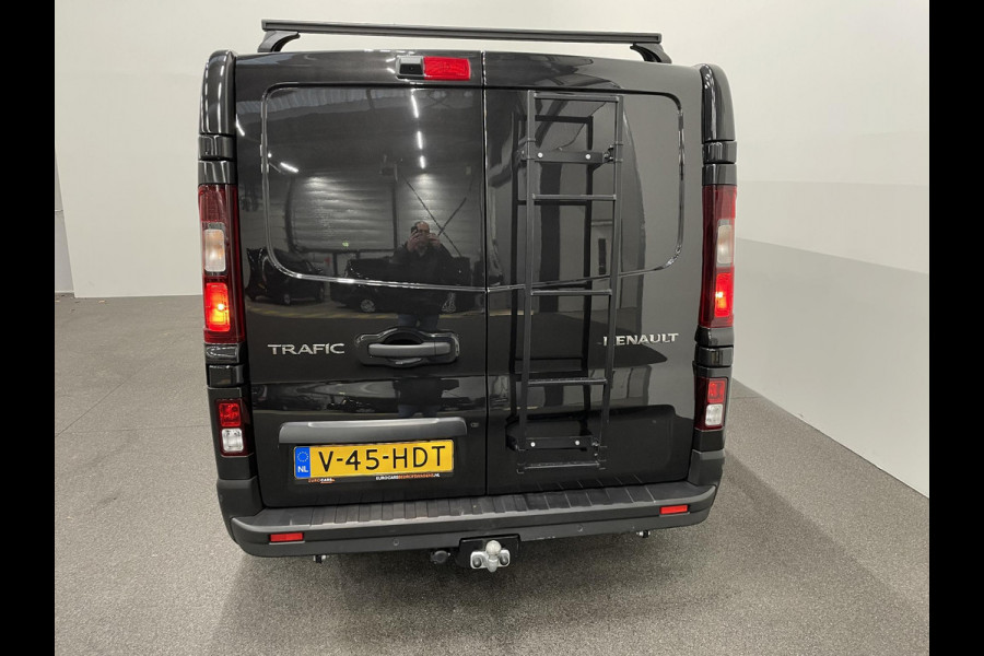Renault Trafic 2.0 DCi 150pk T30 L2H1 Advance Navigatie Airco Lichtmetalen velgen Betimmering Trekhaak Camera Parkeer sensoren Dab