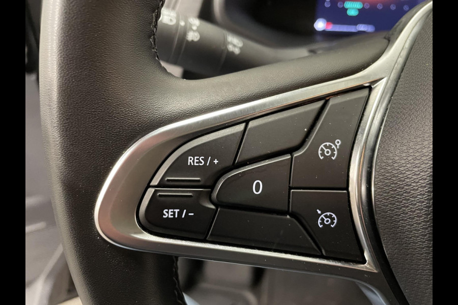 Renault Trafic 2.0 DCi 150pk T30 L2H1 Advance Navigatie Airco Lichtmetalen velgen Betimmering Trekhaak Camera Parkeer sensoren Dab