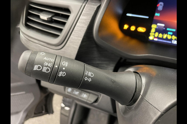 Renault Trafic 2.0 DCi 150pk T30 L2H1 Advance Navigatie Airco Lichtmetalen velgen Betimmering Trekhaak Camera Parkeer sensoren Dab