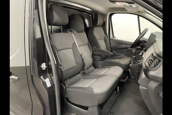 Renault Trafic 2.0 DCi 150pk T30 L2H1 Advance Navigatie Airco Lichtmetalen velgen Betimmering Trekhaak Camera Parkeer sensoren Dab