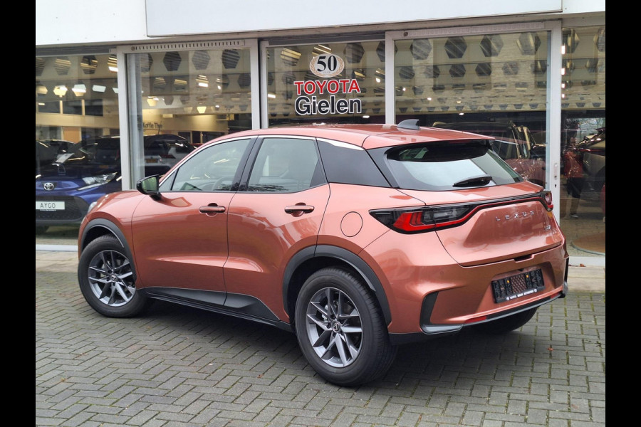 Lexus LBX 1.5 Comfort & Safety Pack | Dodehoekherkenning, Parkeersensoren, Keyless, Stoelverwarming, Sonnic Copper