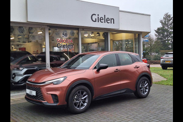 Lexus LBX 1.5 Comfort & Safety Pack | Dodehoekherkenning, Parkeersensoren, Keyless, Stoelverwarming, Sonnic Copper