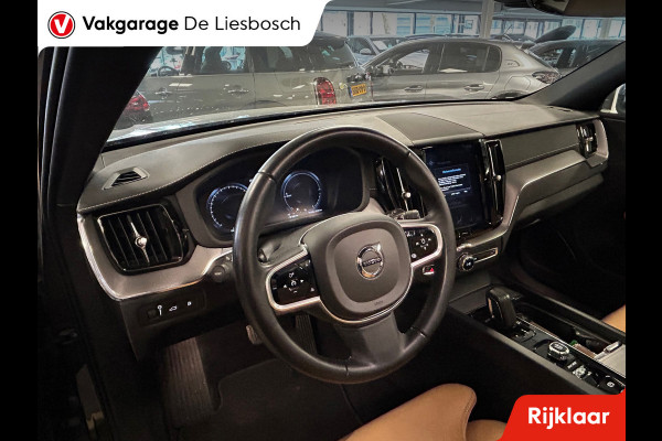 Volvo XC60 2.0 T8 Twin Engine AWD Momentum Pro Inscription /Panorama-dak / pilot assist / trekhaak / leder / Apple carplay