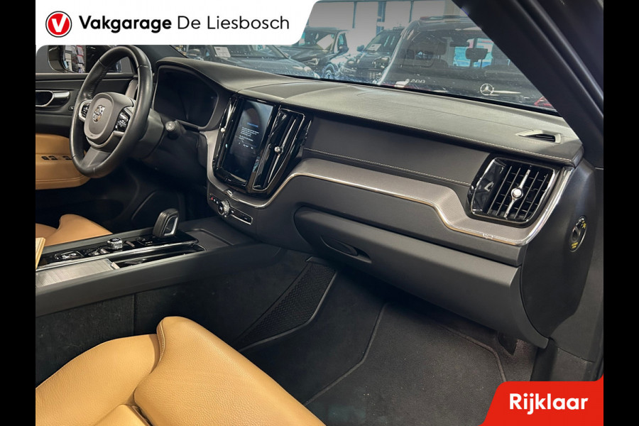 Volvo XC60 2.0 T8 Twin Engine AWD Momentum Pro Inscription /Panorama-dak / pilot assist / trekhaak / leder / Apple carplay