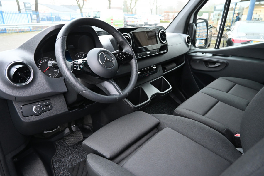 Mercedes-Benz Sprinter 317 CDI L2H2 Pro Geveerde stoel, Navigatie met camera