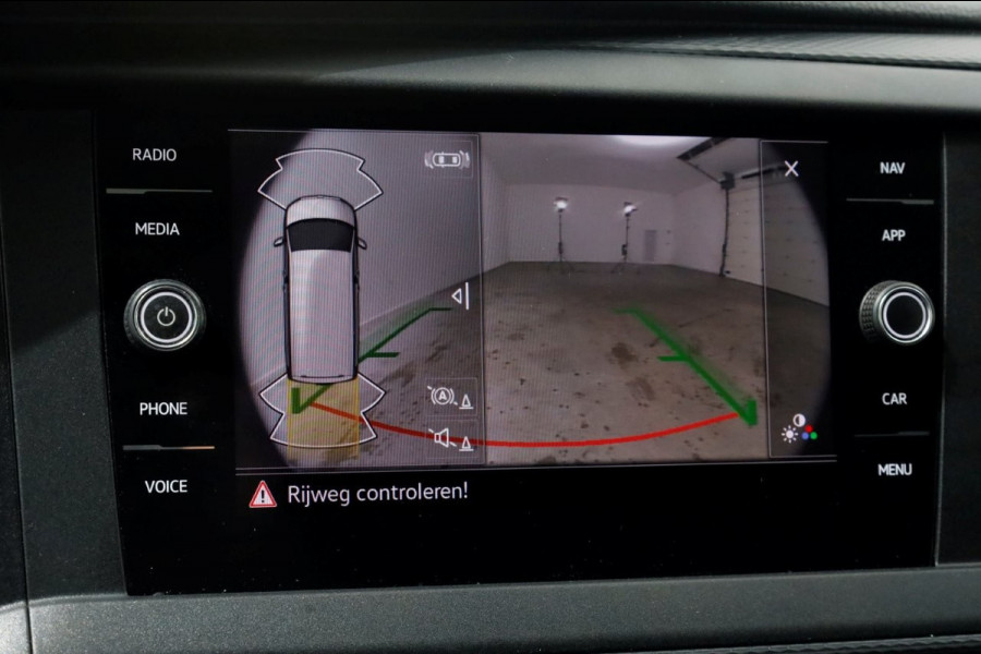 Volkswagen Transporter T6.1 2.0 TDI 150pk DSG-Automaat L1H1 Airco/Camera 01-2022