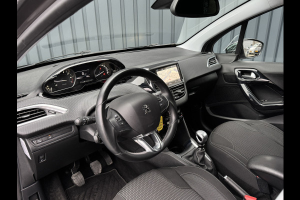 Peugeot 208 1.2 PureTech Tech Edition | Camera | Parkeersensoren V&A | Apple Carplay/ Android Auto | Prijs Rijklaar!!