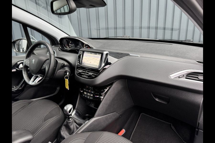 Peugeot 208 1.2 PureTech Tech Edition | Camera | Parkeersensoren V&A | Apple Carplay/ Android Auto | Prijs Rijklaar!!