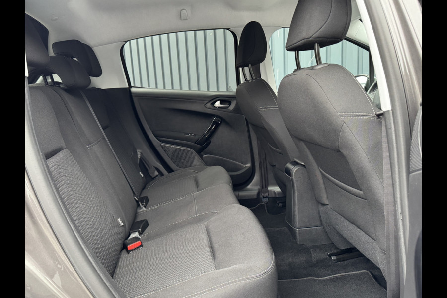 Peugeot 208 1.2 PureTech Tech Edition | Camera | Parkeersensoren V&A | Apple Carplay/ Android Auto | Prijs Rijklaar!!