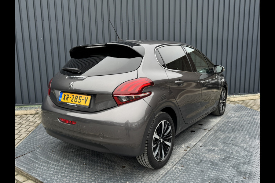 Peugeot 208 1.2 PureTech Tech Edition | Camera | Parkeersensoren V&A | Apple Carplay/ Android Auto | Prijs Rijklaar!!