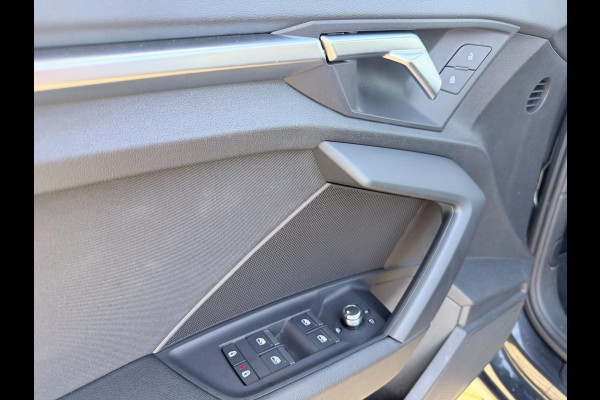 Audi A3 Sportback 30 TFSI Advanced edition | Sport Stoelen | Carplay | PDC | 1e Eigenaar