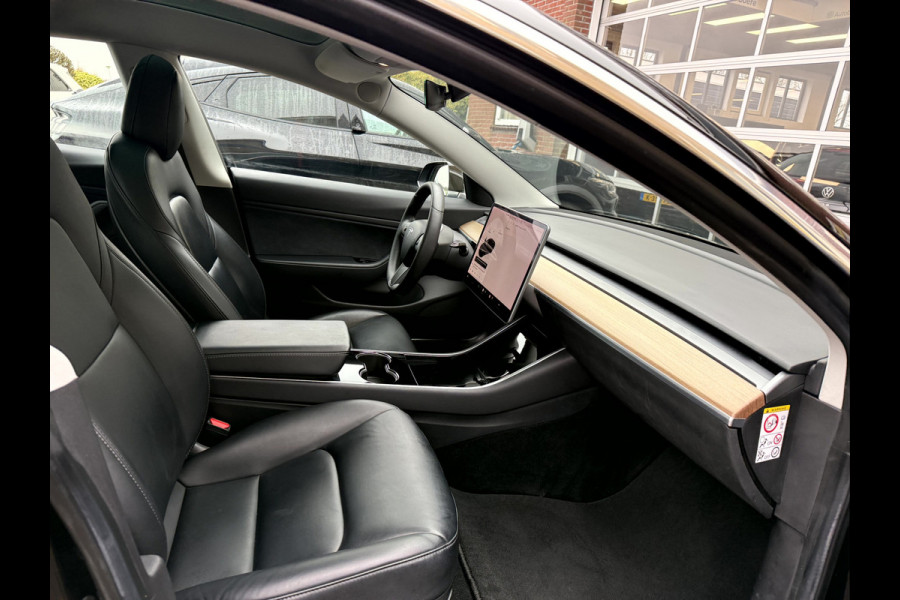 Tesla Model 3 RWD Plus Leer, Panoramadak, Camera