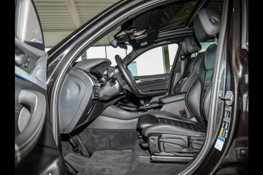BMW X3 xDrive30e ** LED, LEDER, NAVI+, ACC, PANORAMA, TREKH, HuD, 20-inch LMV ** 1e EIG - UNFALLFREI - BMW ONDERH ** ** INFORMEER OOK NAAR ONZE AANTREKKELIJKE FINANCIAL-LEASE TARIEVEN **