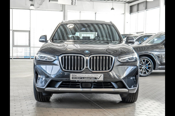 BMW X3 xDrive30e ** LED, LEDER, NAVI+, ACC, PANORAMA, TREKH, HuD, 20-inch LMV ** 1e EIG - UNFALLFREI - BMW ONDERH ** ** INFORMEER OOK NAAR ONZE AANTREKKELIJKE FINANCIAL-LEASE TARIEVEN **