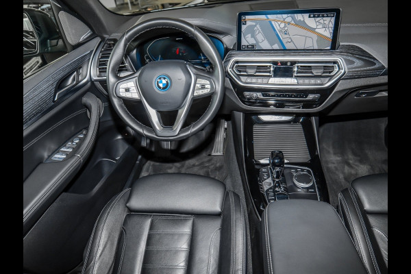 BMW X3 xDrive30e ** LED, LEDER, NAVI+, ACC, PANORAMA, TREKH, HuD, 20-inch LMV ** 1e EIG - UNFALLFREI - BMW ONDERH ** ** INFORMEER OOK NAAR ONZE AANTREKKELIJKE FINANCIAL-LEASE TARIEVEN **