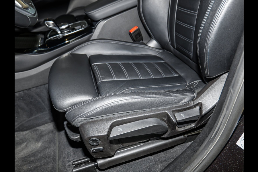 BMW X3 xDrive30e ** LED, LEDER, NAVI+, ACC, PANORAMA, TREKH, HuD, 20-inch LMV ** 1e EIG - UNFALLFREI - BMW ONDERH ** ** INFORMEER OOK NAAR ONZE AANTREKKELIJKE FINANCIAL-LEASE TARIEVEN **