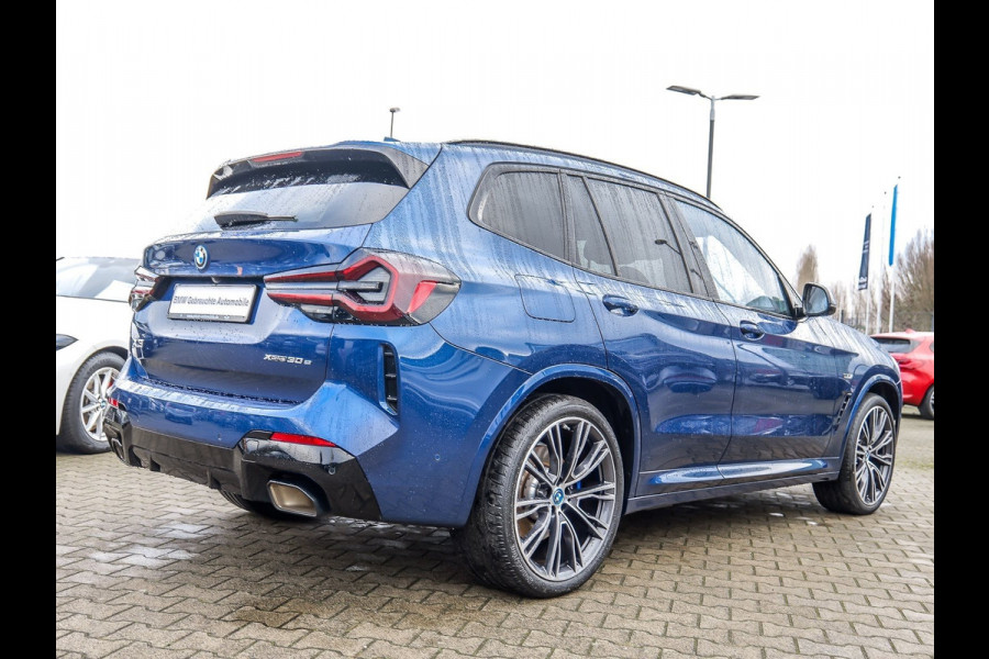 BMW X3 xDrive30e M-SPORT ** LASER, LEDER, NAVI+, HuD, PANORAMA, 21-inch LMV, KEYLESS ** 1e EIG - UNFALLFREI ** ** INFORMEER OOK NAAR ONZE AANTREKKELIJKE FINANCIAL-LEASE TARIEVEN **