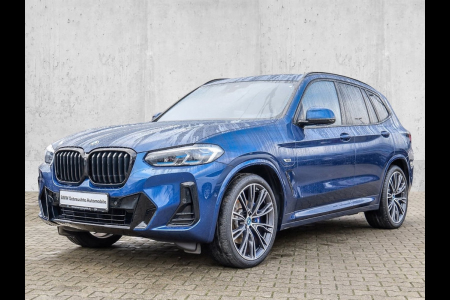 BMW X3 xDrive30e M-SPORT ** LASER, LEDER, NAVI+, HuD, PANORAMA, 21-inch LMV, KEYLESS ** 1e EIG - UNFALLFREI ** ** INFORMEER OOK NAAR ONZE AANTREKKELIJKE FINANCIAL-LEASE TARIEVEN **