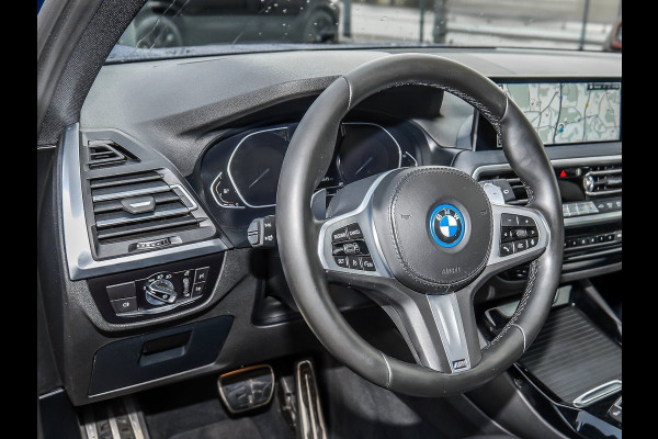 BMW X3 xDrive30e M-SPORT ** LASER, LEDER, NAVI+, HuD, PANORAMA, 21-inch LMV, KEYLESS ** 1e EIG - UNFALLFREI ** ** INFORMEER OOK NAAR ONZE AANTREKKELIJKE FINANCIAL-LEASE TARIEVEN **